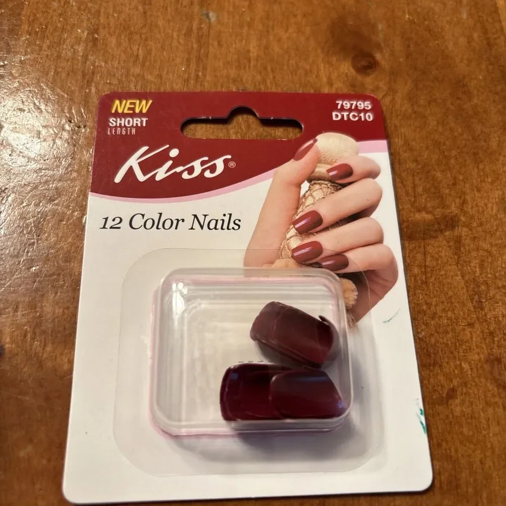 Kiss Color Nails Short Length 79795 DTC10 Dark Red Glue On Nail NEW NOS 12 Nails